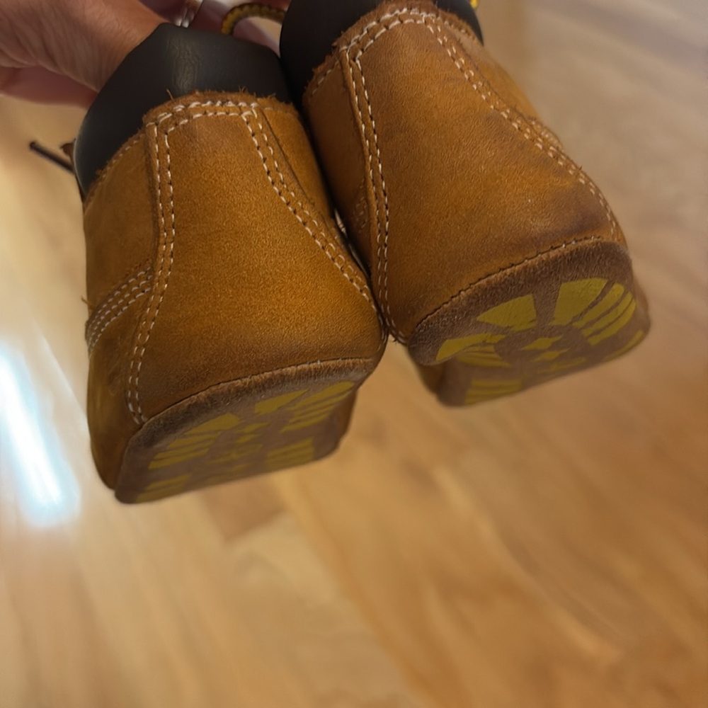 Timberlands 6-9 months - Picture 3 of 8